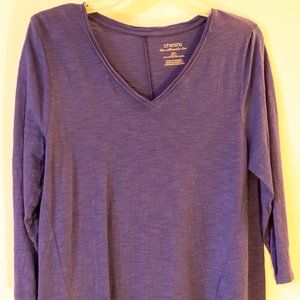 Chico's violet V-neck long sleeve t-shirt